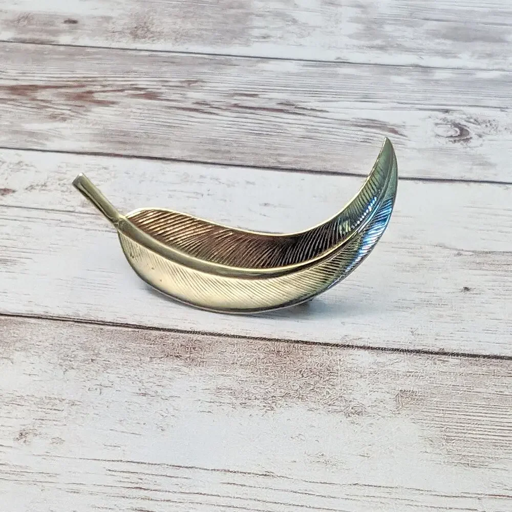 Vintage Brooch / Pin - Gold Tone Feather/Leaf